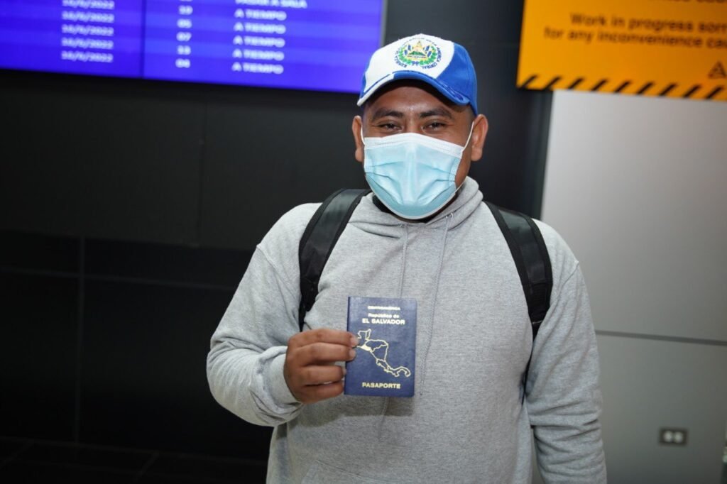 Carlos: trabajador en hotelería en Vancouver