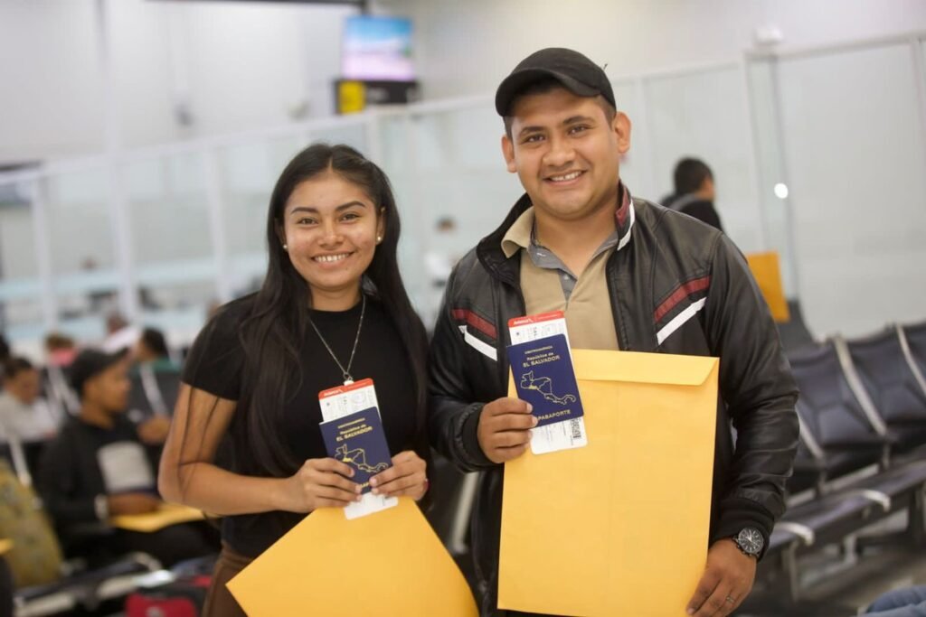 Ana y Jorge: pareja en programas agrícolas temporales