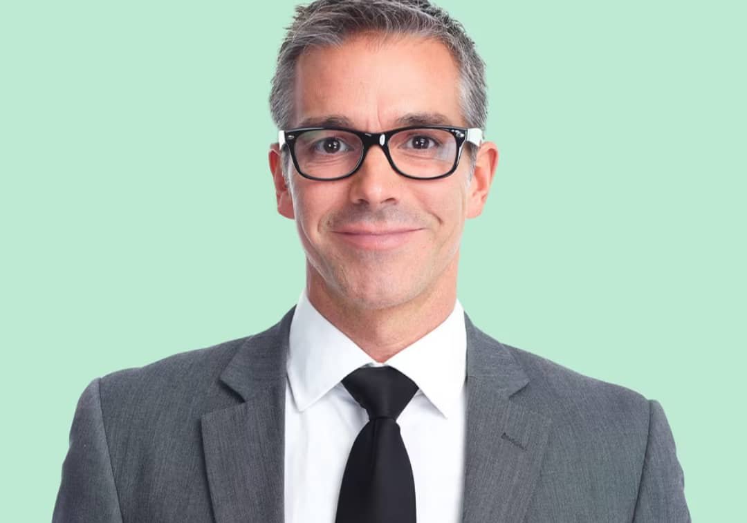 Robert H. Johnson CEO of Consultoria De Empleo En Canada